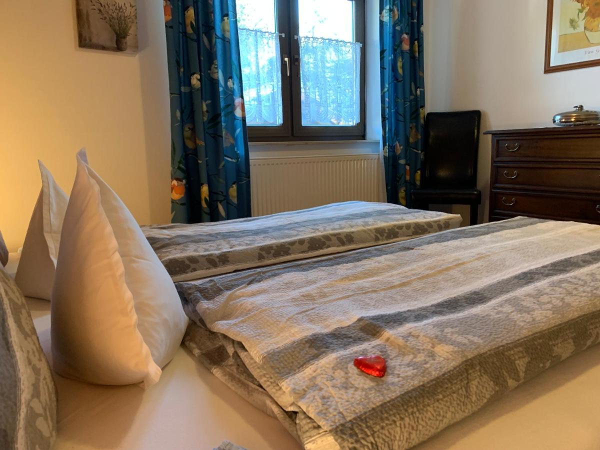 Gaestehaus Hundelbach Lenzkirch Bagian luar foto