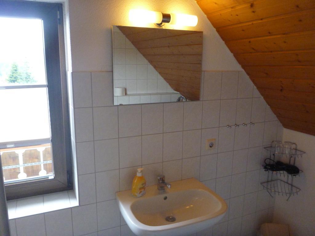 Gaestehaus Hundelbach Lenzkirch Bagian luar foto